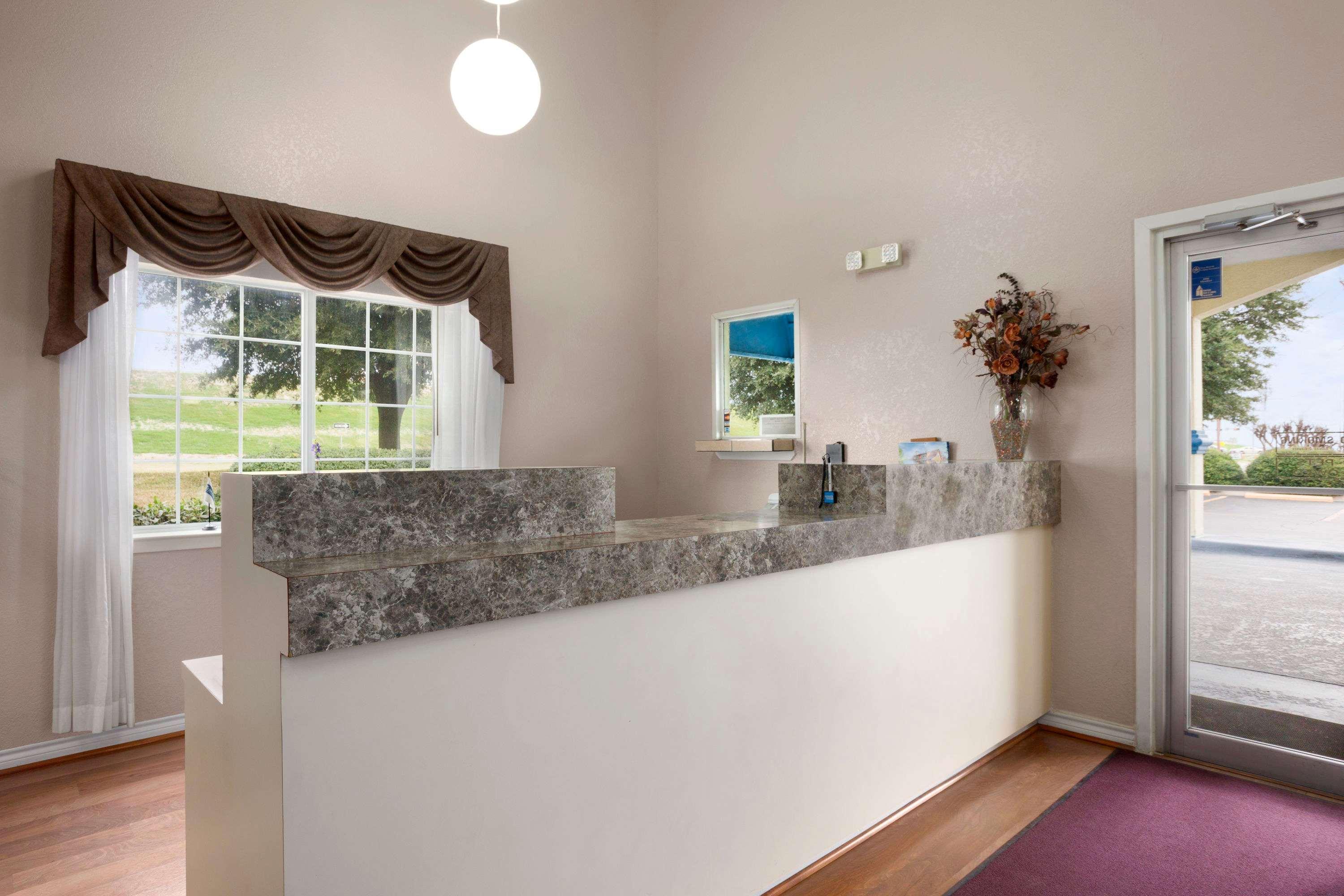 Travelodge By Wyndham Killeen/Fort Hood Exterior photo